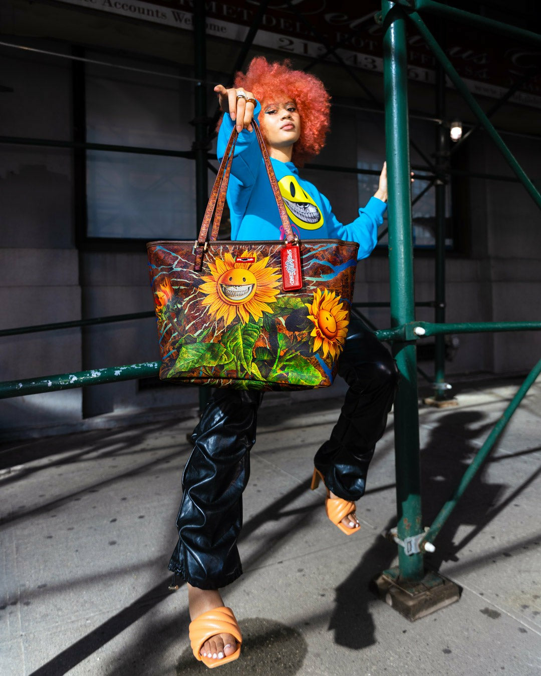 Sprayground - SUNFLOWER GRIN RON ENGLISH COLLAB TOTE