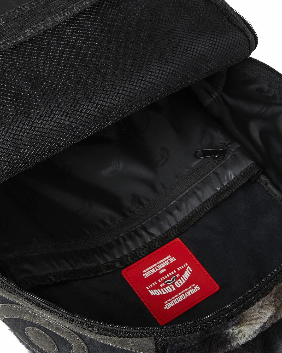 Sprayground - FOUNDATION DAYS FUR COAT SHARK BACKPACK
