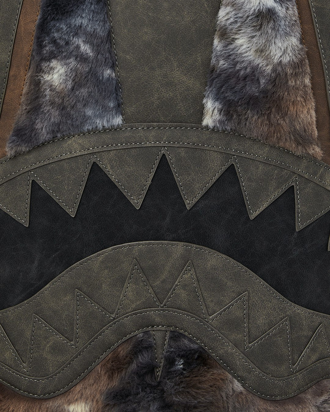 Sprayground - FOUNDATION DAYS FUR COAT SHARK BACKPACK