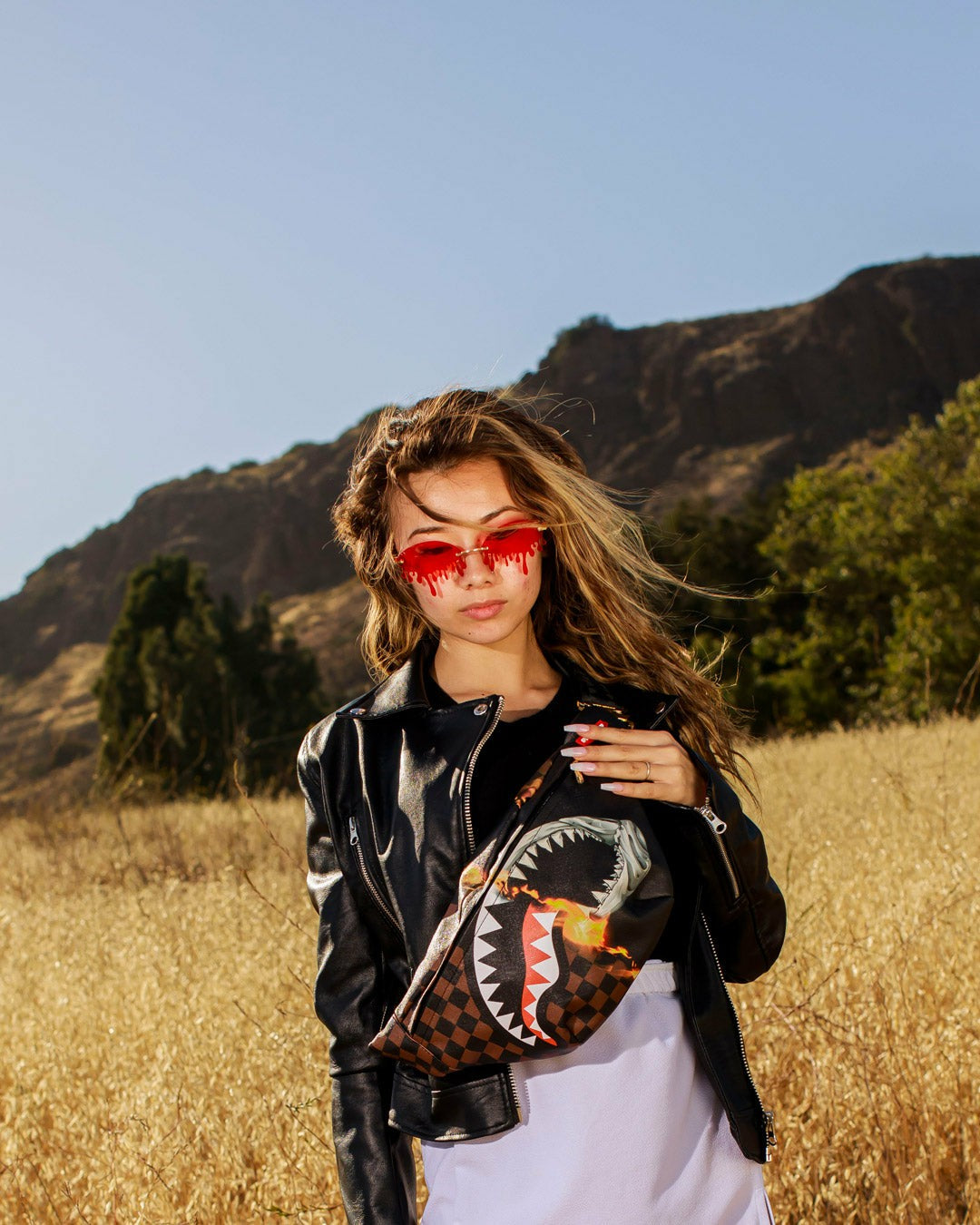 Sprayground - SHARKS IN PARIS UNSTOPPABLE SAVVY CROSSBODY