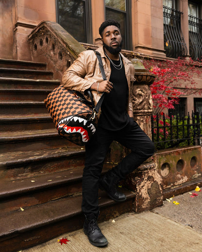 Sprayground - SHARKS IN PARIS VANQUISH DUFFLE