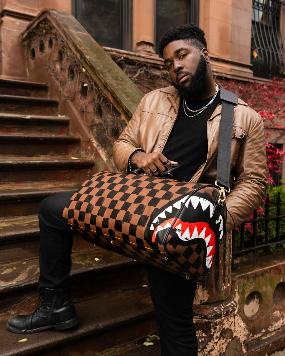Sprayground - SHARKS IN PARIS VANQUISH DUFFLE