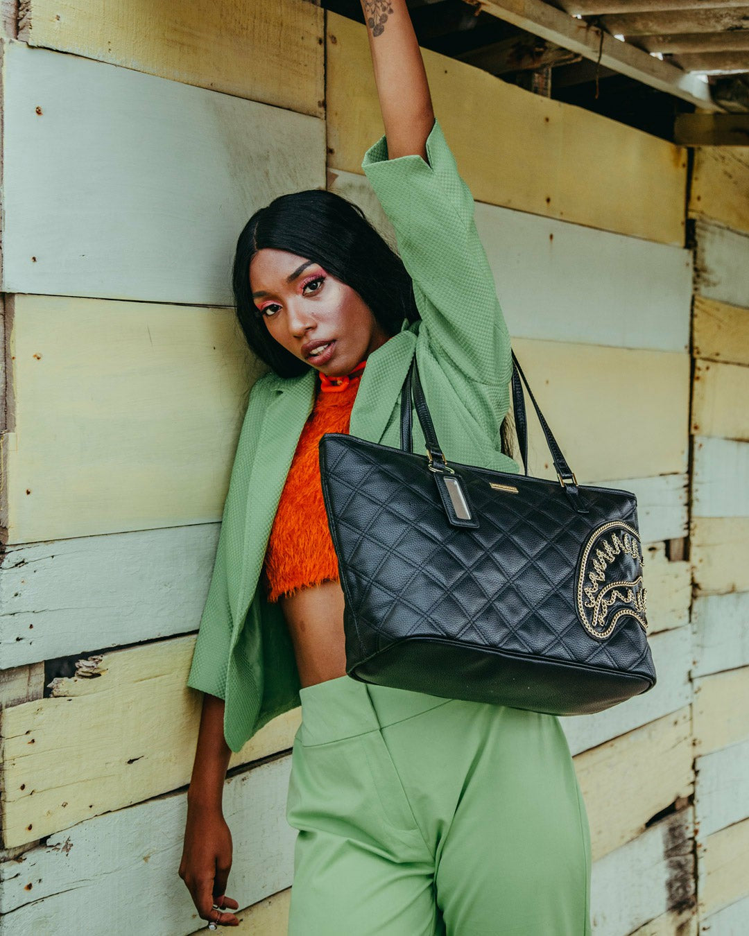 Sprayground - NOIR QUILT GOLD CHAIN SHARK TOTE