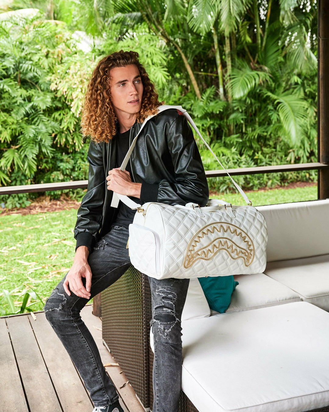 Sprayground - RIVIERA LE BLANC GOLD CHAIN SHARK DUFFLE