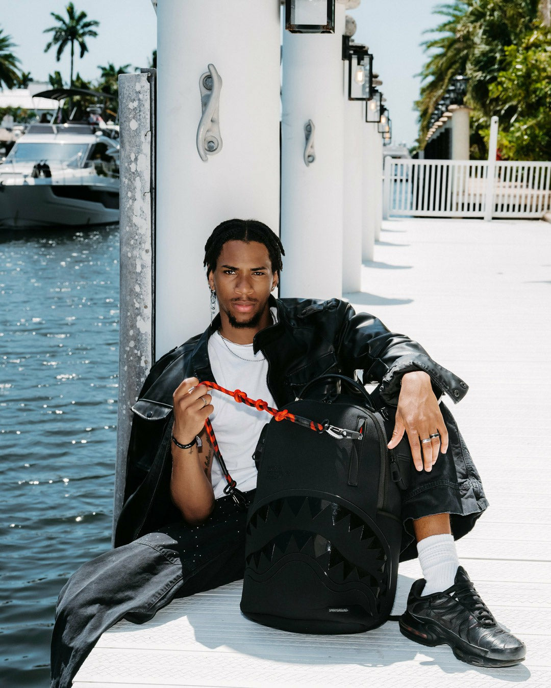 Sprayground - SHARK CENTRAL KYUSHU MOUNTAIN DLXS BACKPACK