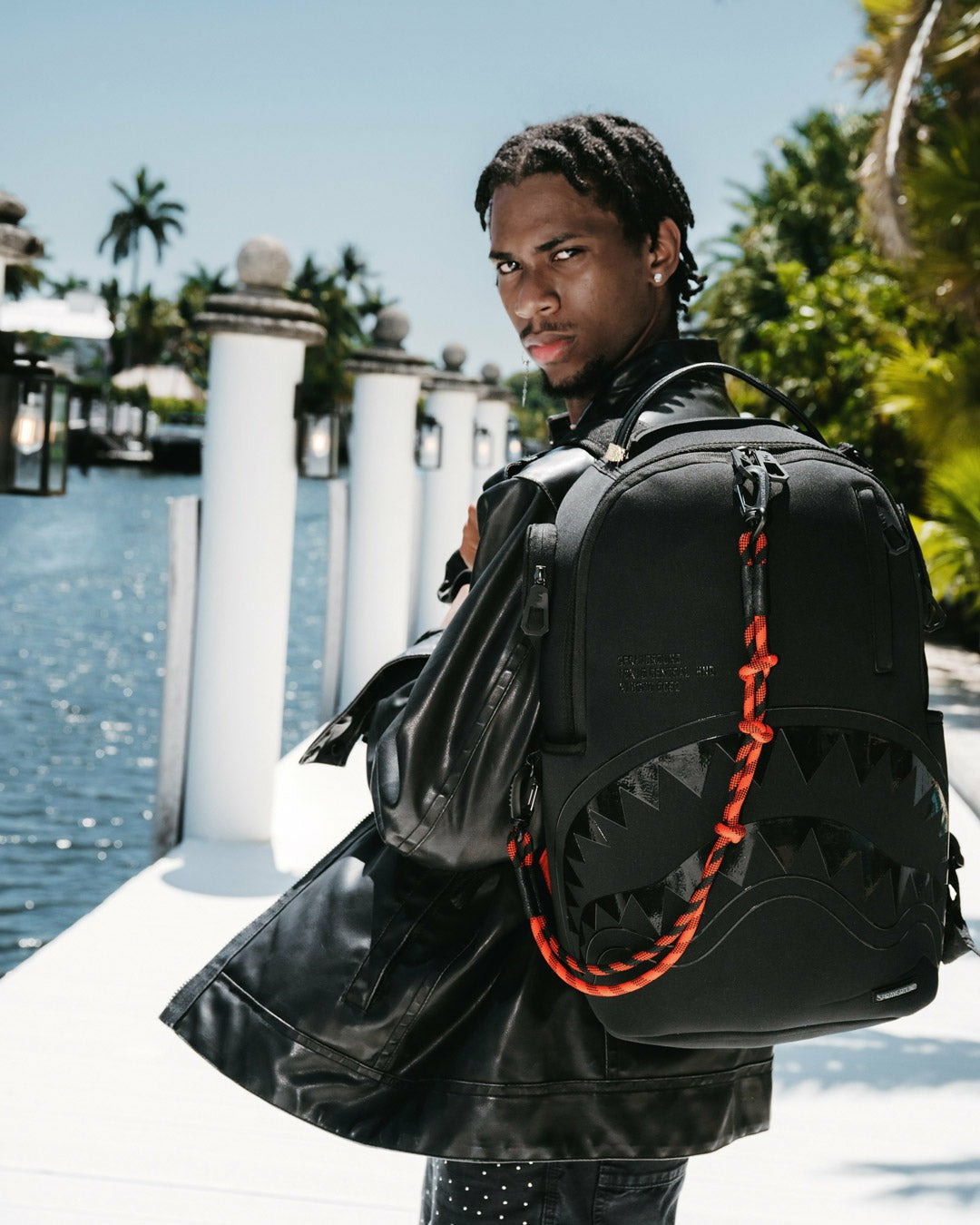 Sprayground - SHARK CENTRAL KYUSHU MOUNTAIN DLXS BACKPACK