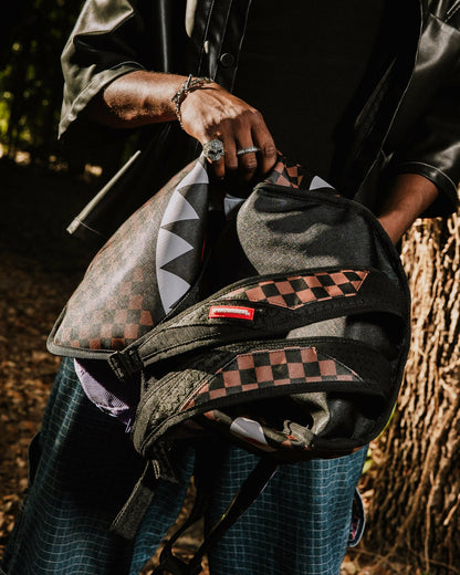 Sprayground - NOOO WAY!!! A REVERSIBLE BACKPACK - PURPLE VELOUR TO OG SHARKS IN PARI