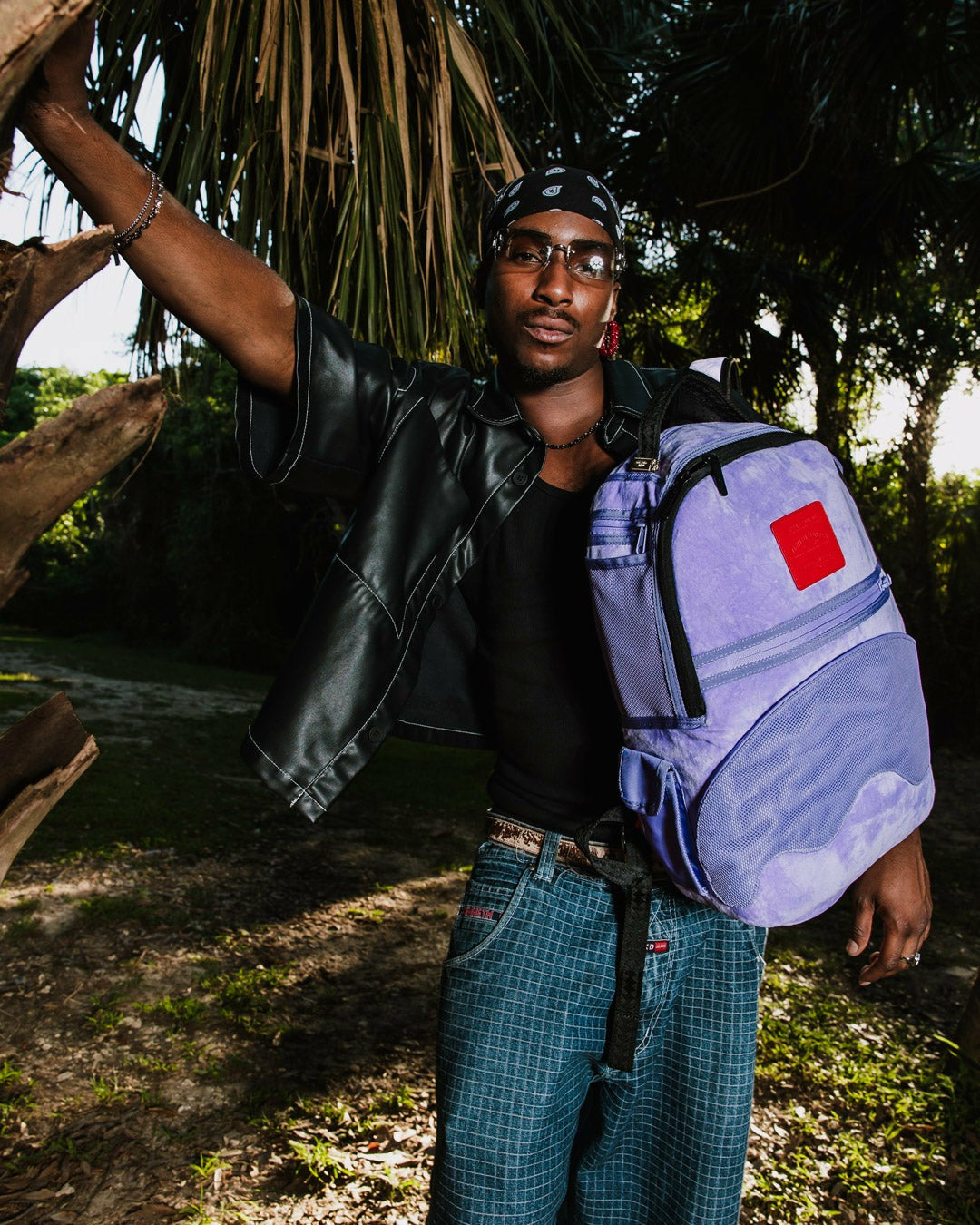 Sprayground - NOOO WAY!!! A REVERSIBLE BACKPACK - PURPLE VELOUR TO OG SHARKS IN PARI