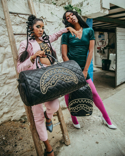 Sprayground - NOIR QUILT GOLD CHAIN SHARK DUFFLE