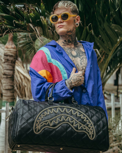 Sprayground - NOIR QUILT GOLD CHAIN SHARK DUFFLE
