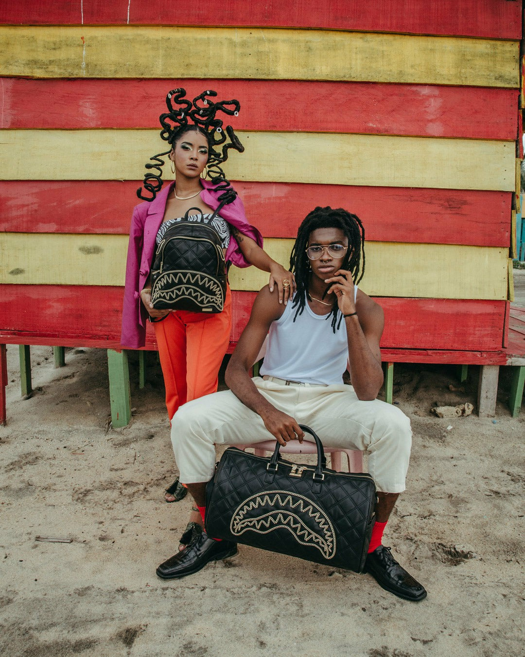 Sprayground - NOIR QUILT GOLD CHAIN SHARK DUFFLE
