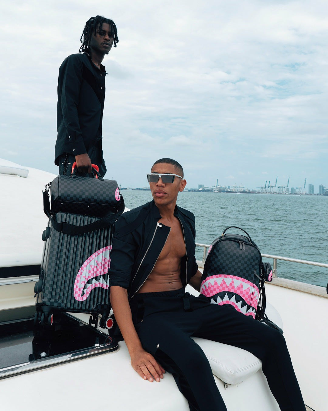 Sprayground - SHARKS IN CANDY MINI DUFFLE
