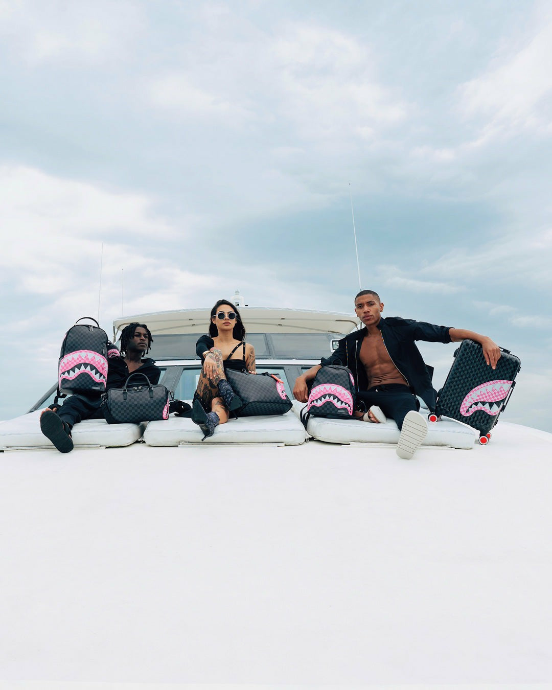 Sprayground - SHARKS IN CANDY MINI DUFFLE