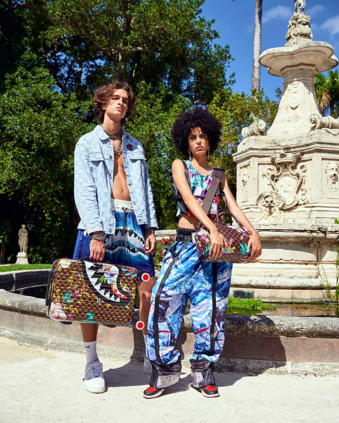 Sprayground - GARDEN OF SHARKS MINI DUFFLE