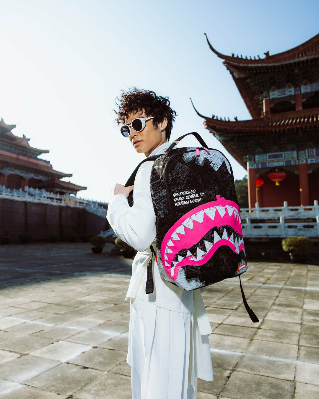 Sprayground - SHARK CENTRAL ACRYLIC ART DLX COTTON BACKPACK