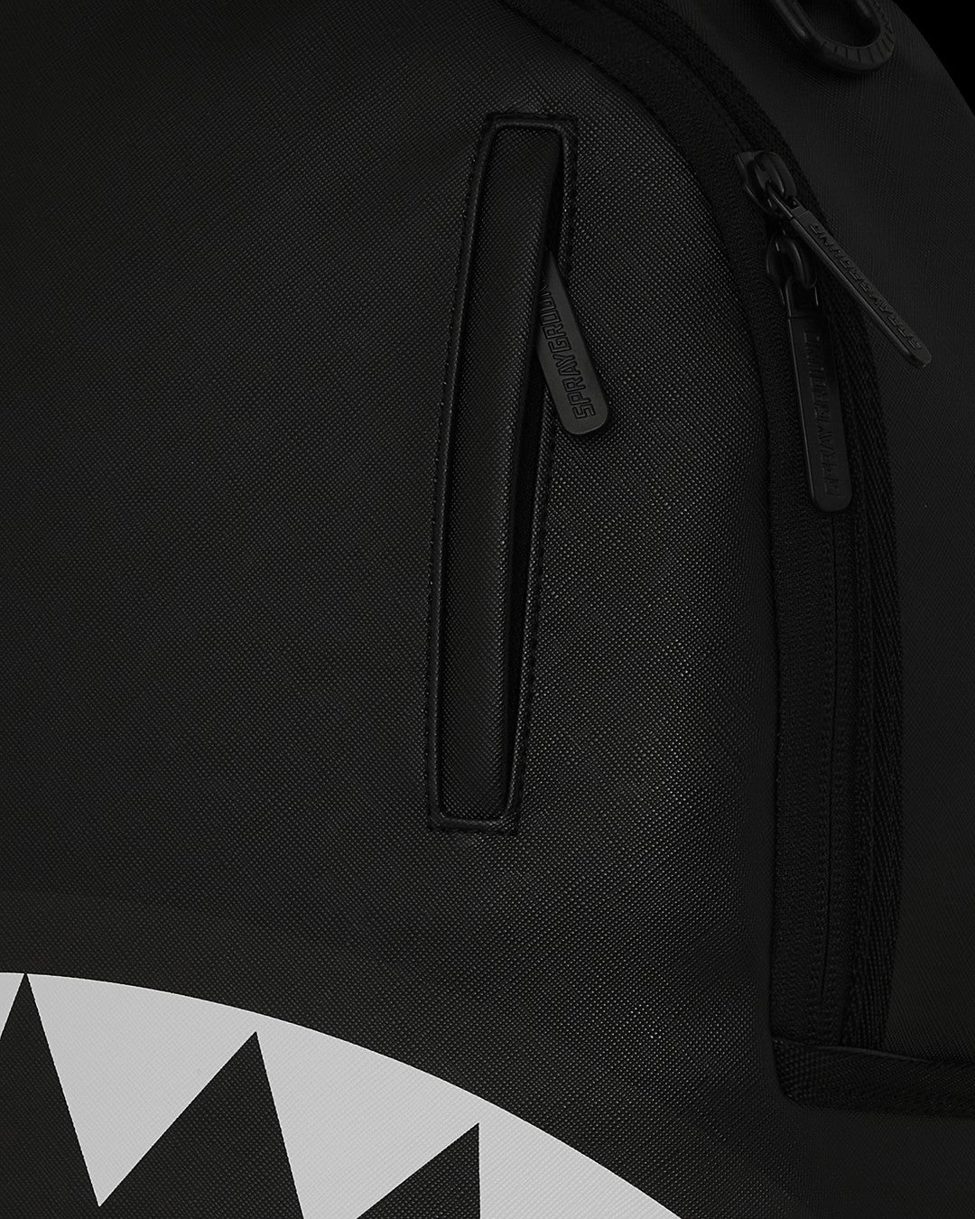Sprayground - SHARK CENTRAL LAX BACKPACK