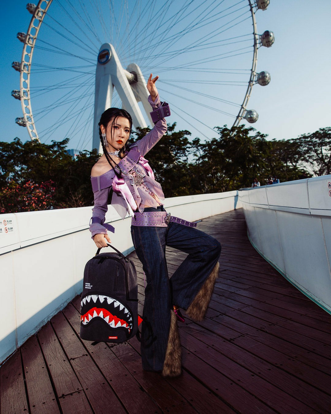 Sprayground - SHARK CENTRAL DENIM VENOM BACKPACK