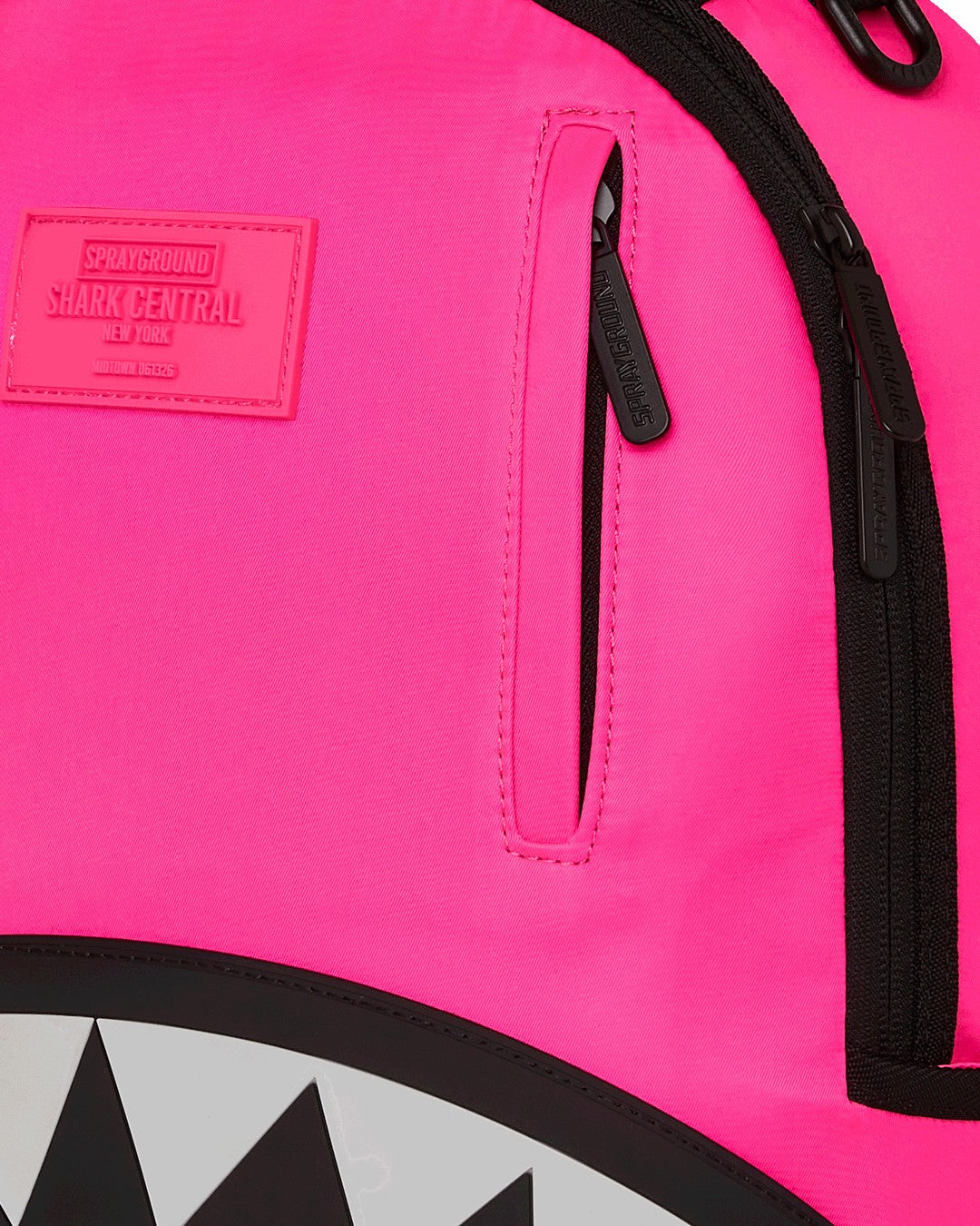 Sprayground - SHARK CENTRAL PULSE BACKPACK