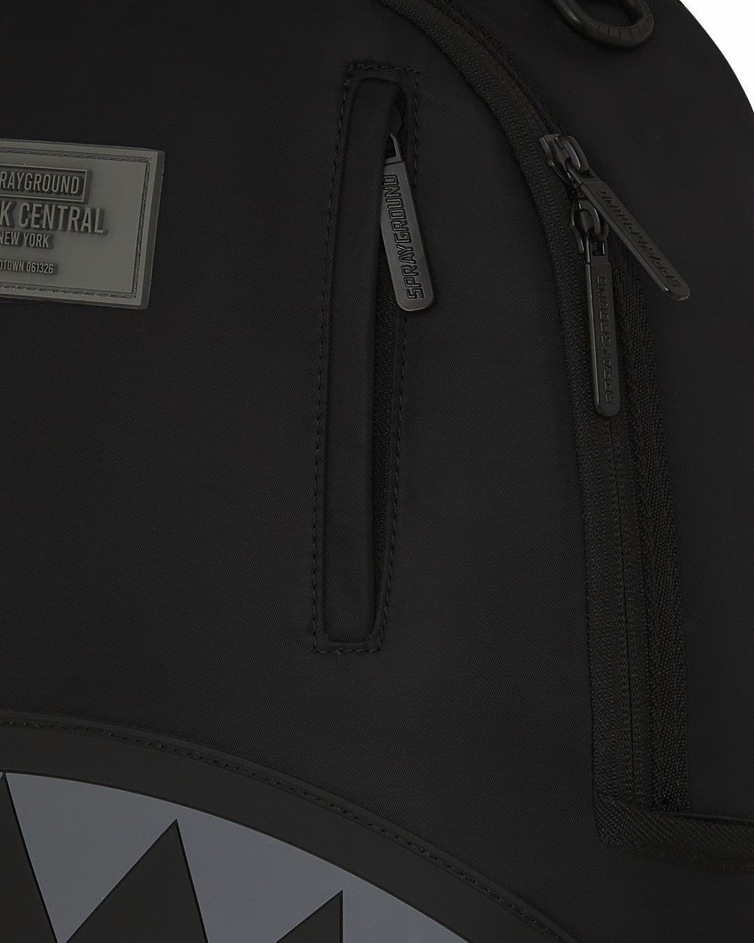 Sprayground - SHARK CENTRAL PULSE 2.0 BACKPACK