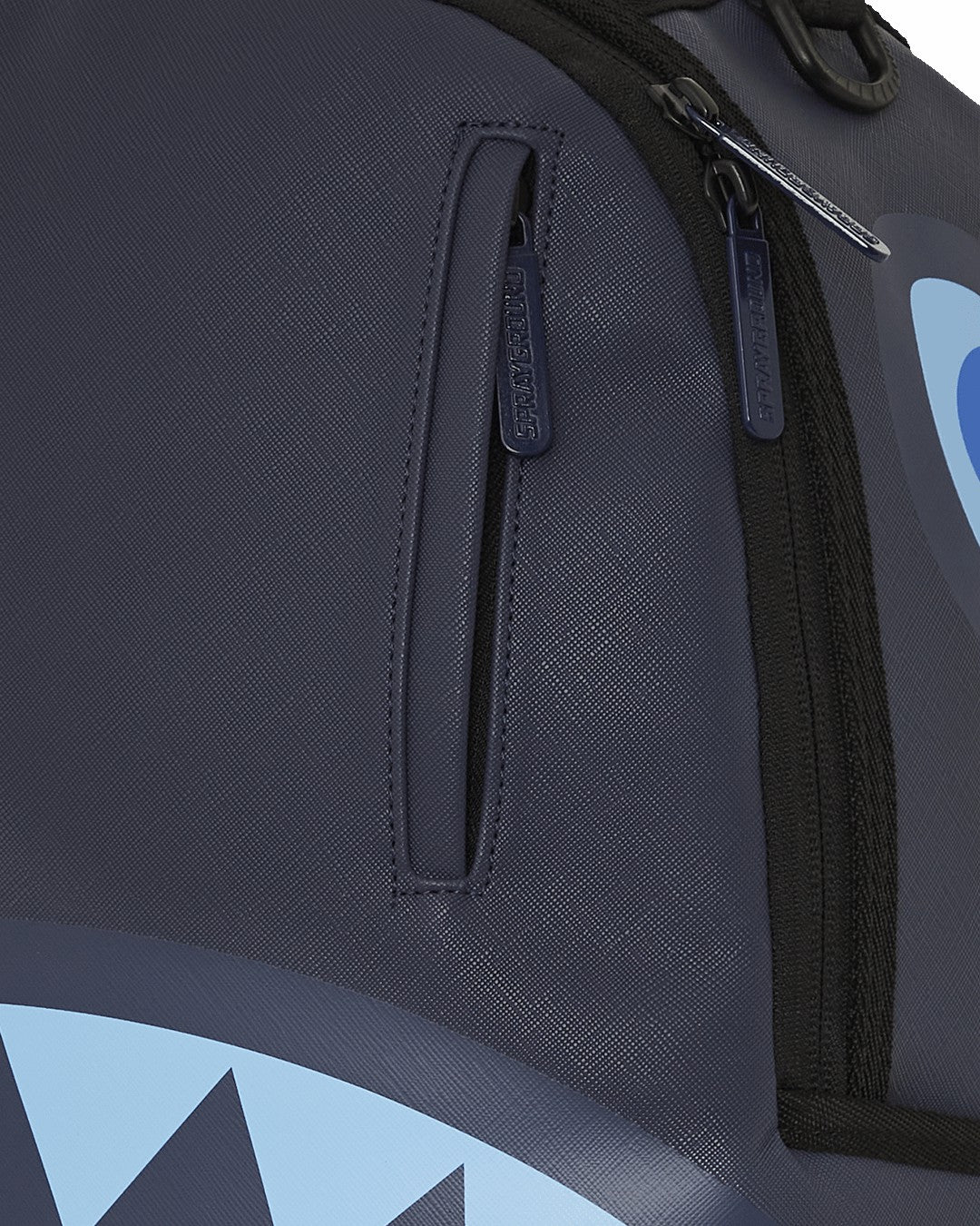 Sprayground - SHARK CENTRAL LATE ARRIVAL DLXSV BACKPACK