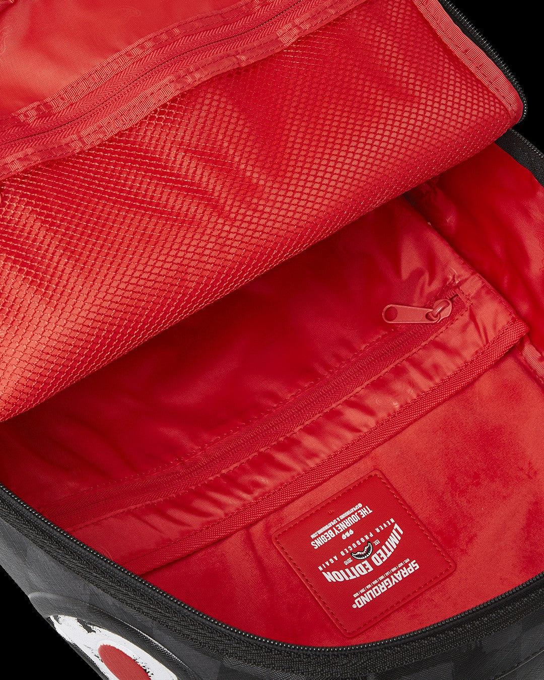 Sprayground - SNOOPY ART BITE DLXSV BACKPACK