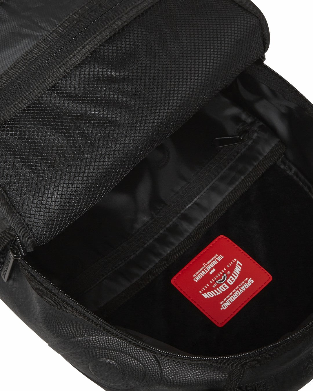 Sprayground - NIGHTSHARKS WORLDWIDE DLXSV BACKPACK