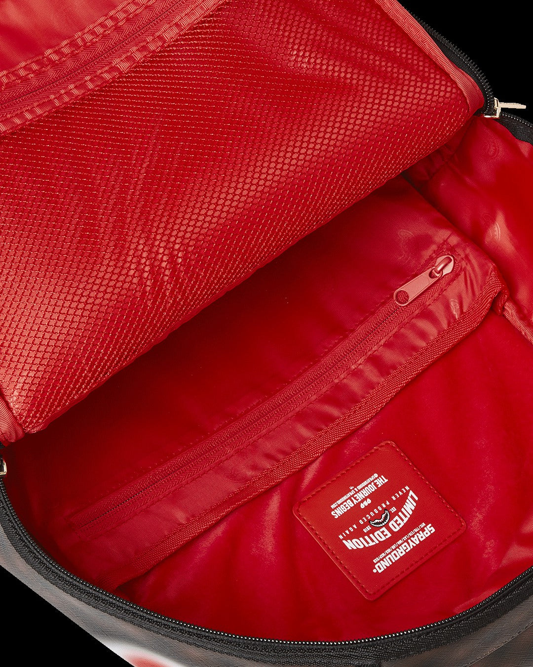 Sprayground - SHARKS IN PARIS BLUR EFFECT BACKPACK
