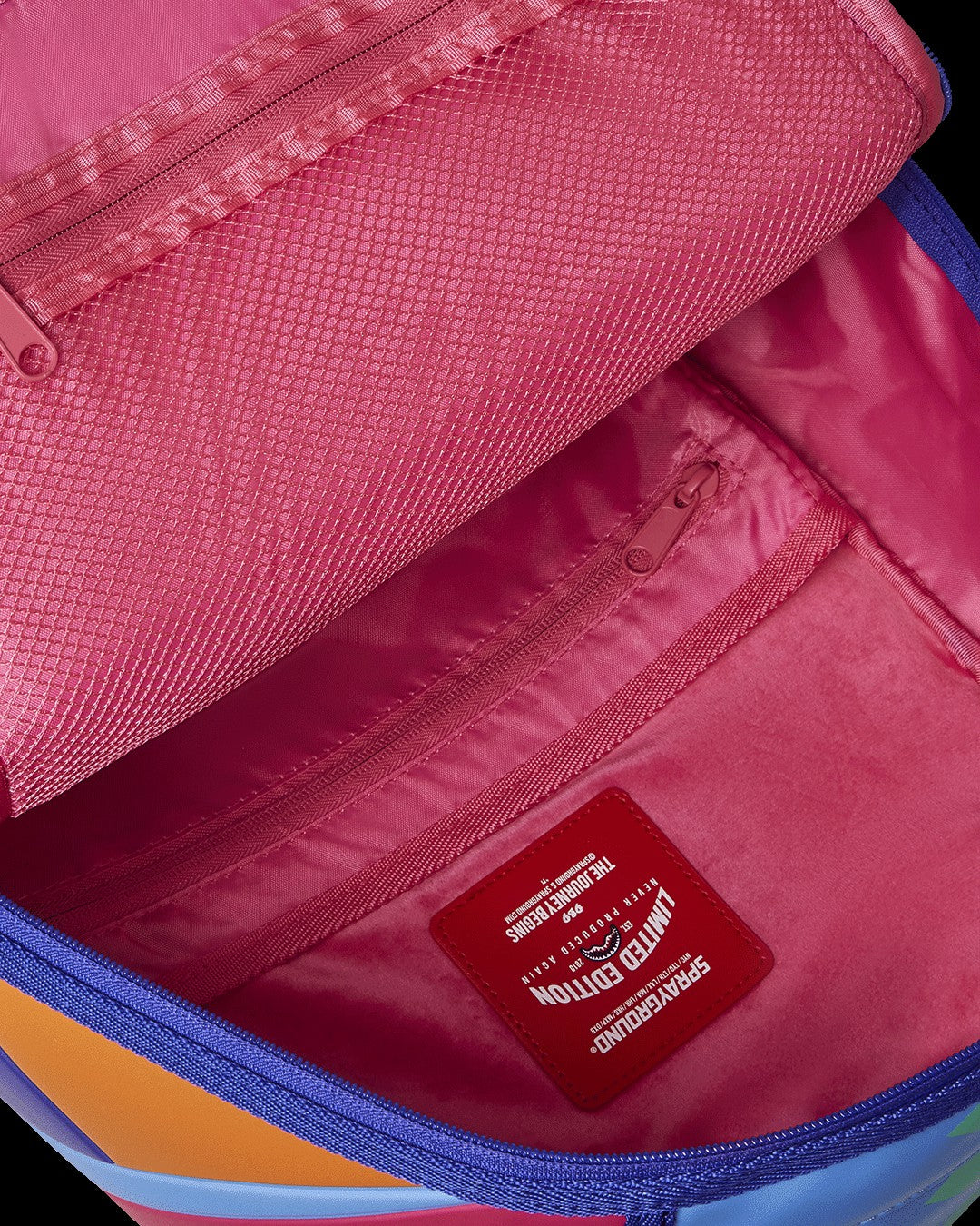 Sprayground - I'M ON VACATION ON MY YACHT BACKPACK